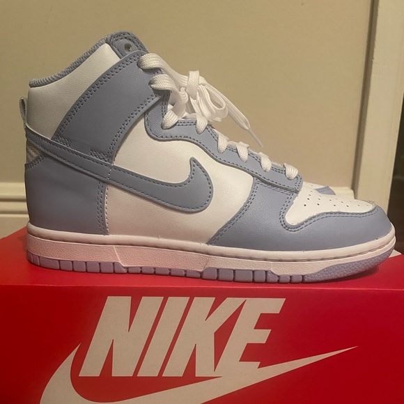 Womens “Aluminum” Dunk High - Picture 12 of 14